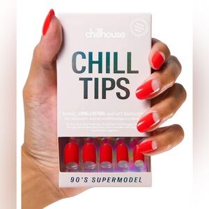 NWT chillhouse 90s supermodel red press on nails